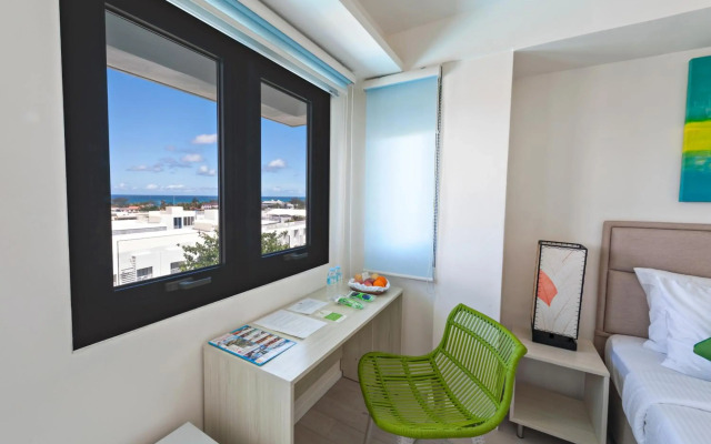 Lime Hotel Boracay