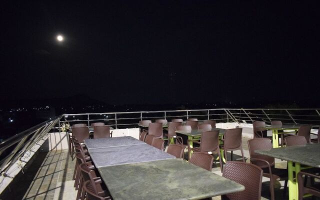 Hotel Vijay Krishna