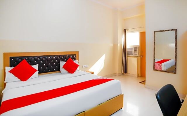 OYO 28629 Hotel Crosswind