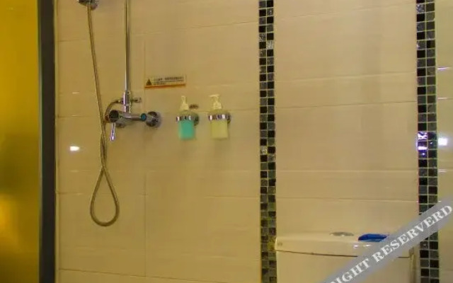 Super 8 Hotel Weifang Shengli Dong Jie