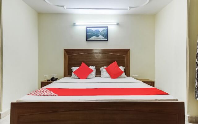 Collection O 48870 Hotel Kalra Regancy