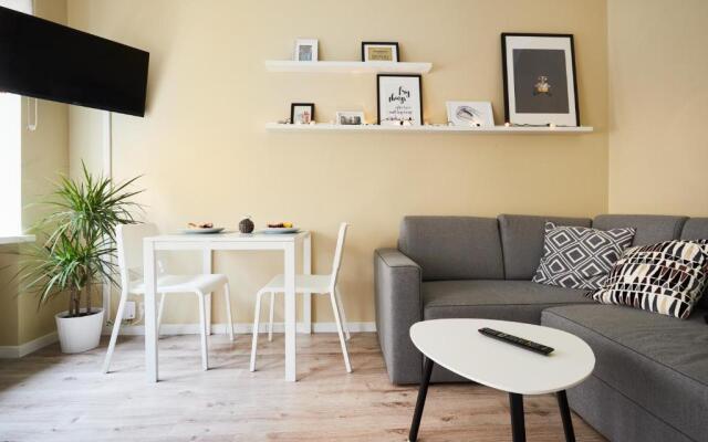 Ropemaker Street Apartment