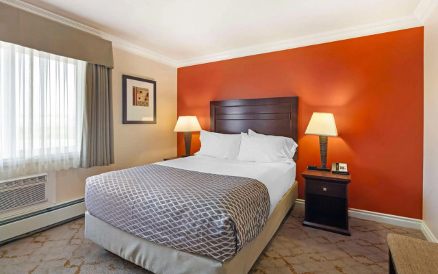 Best Western Plus Mirage Hotel & Resort