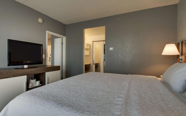 Hampton Inn & Suites Chicago/Aurora