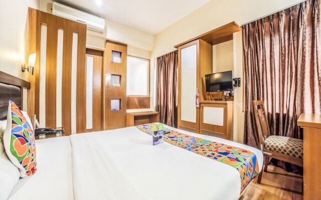 FabHotel Lakme Executive FC Road