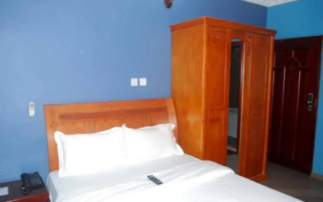 Hillberry Suites