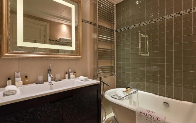 Majestic Apartments Champs Elysées