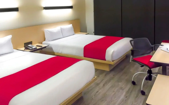 City Express Plus by Marriott Monterrey Galerias