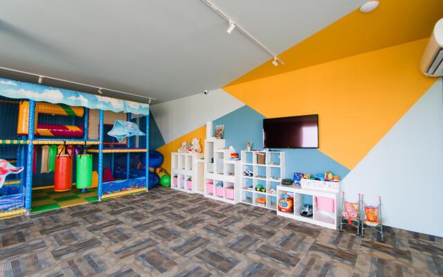 Aquamarine Family Club Hotel