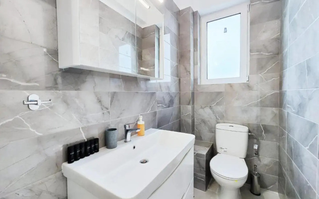 Etolou B5 - by Verde Apartments