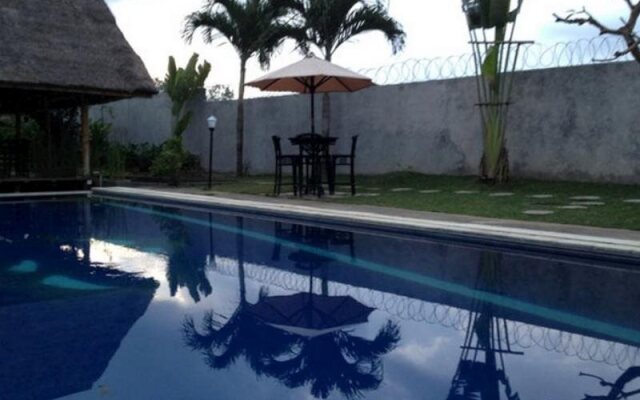 Senyum Villa
