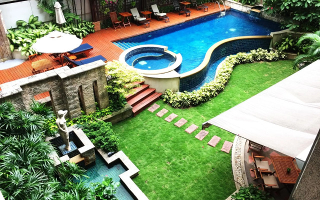 Silom Serene, a Boutique Hotel