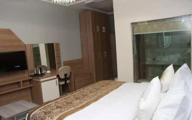 Amiingo Hotels and Apartment  Kano