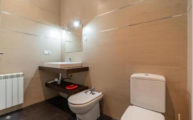 Easo Apartment by People Rentals