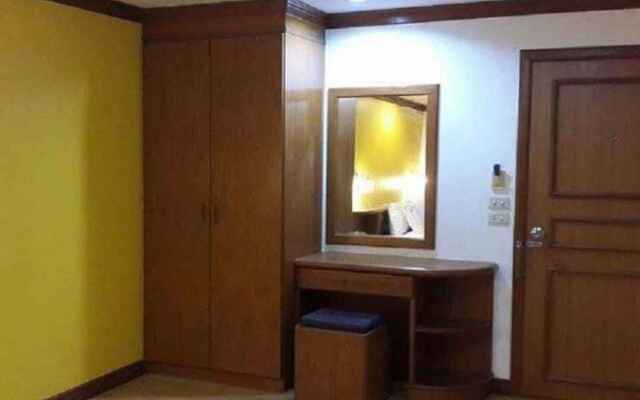 Sea Falcon Hotel