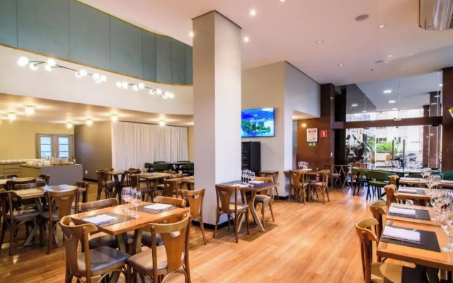 Apto Londrina Flat Hotel 704, 43 m2 , luxe, c jacuzzi