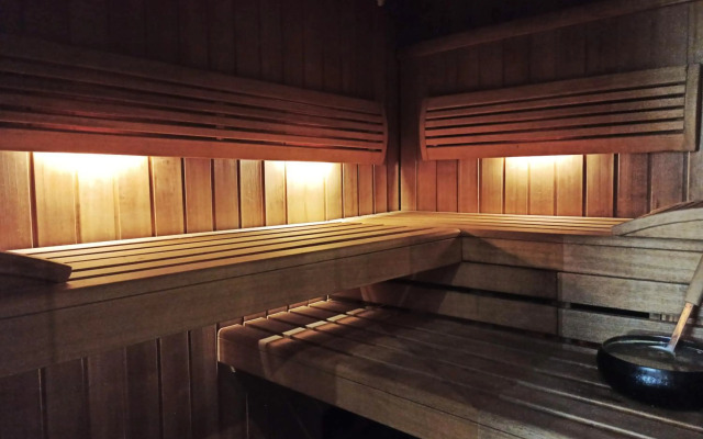 Central Park 103 Cozy and Modern Studio Spa Restaurant Gym