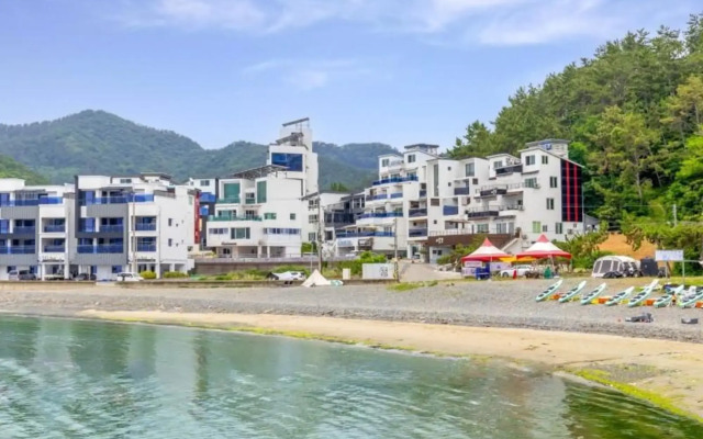 Geoje Island The Climb Spa Pension