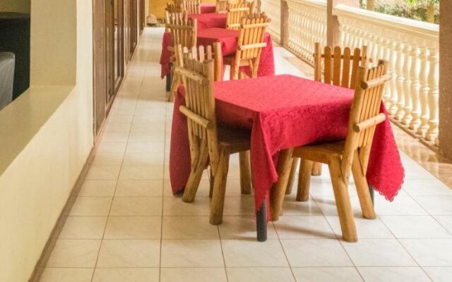 Kayegi Hotel