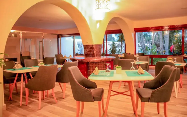 Assam Hotel
