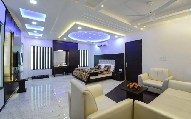 Hotel Madhushrie