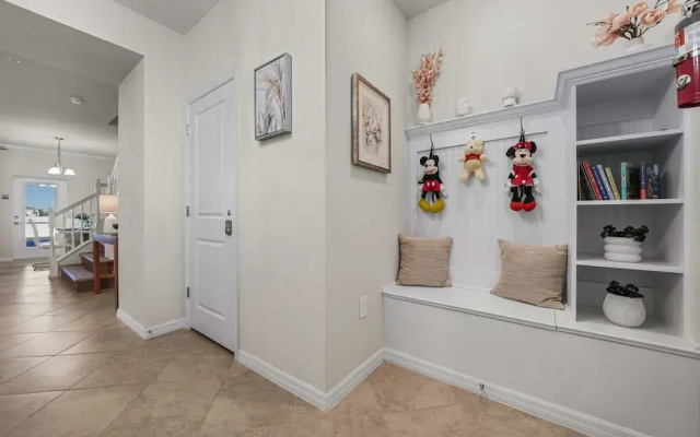 Modern 5BR Nintendo Loft Private Pool 16144