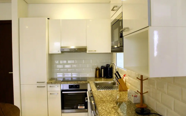 Elegant Lagoon View One-bedroom