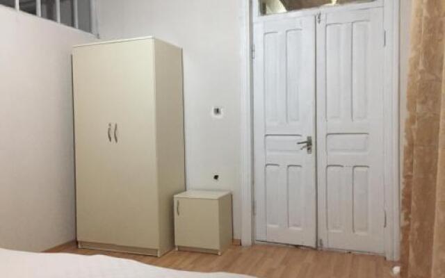 Lazuri Keria Family Guesthouse