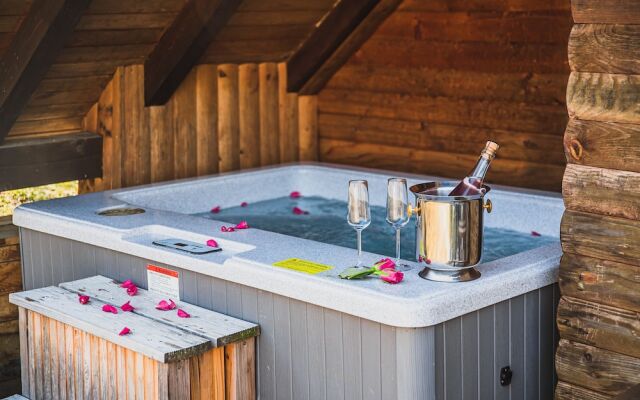 Wooden Cabin Žurej With Hot Tub