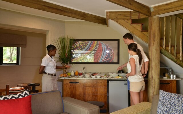 Victoria Falls Safari Suites
