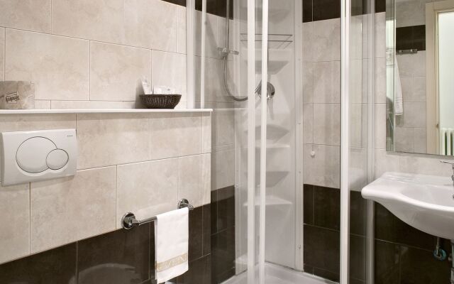 Via Marsaglia rooms