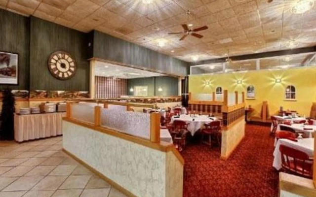 Crookston Inn and Convention Center