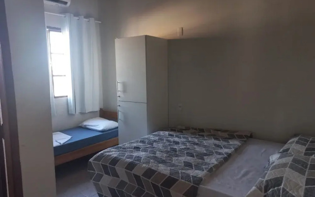 New hotel antes Day hostel