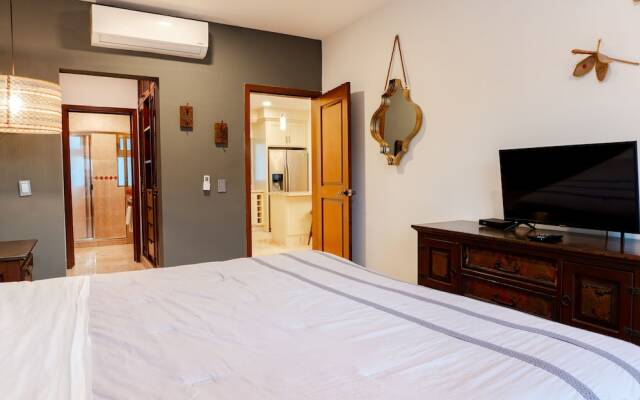Paseo Del Sol Reef 305 3 Bedroom Condo by RedAwning