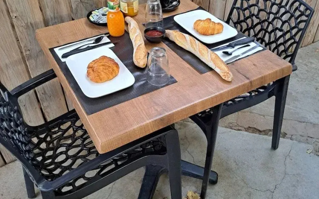 hotel les platanes