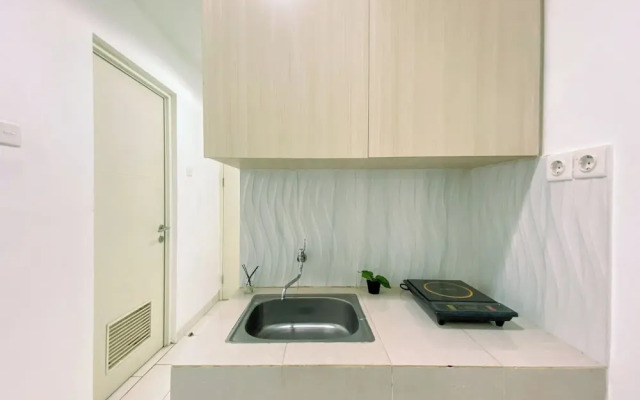 Comfort Living 1BR at Sentul Tower Apartment