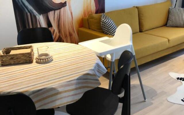 2 rooms, in front of the sea, free parking