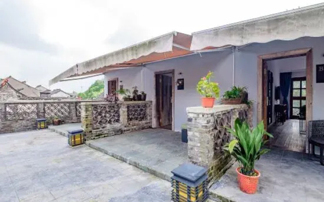 Qin Inn Xitang Liangcang Community Garden