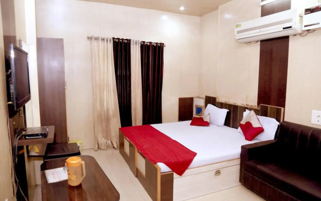 Malik Residency