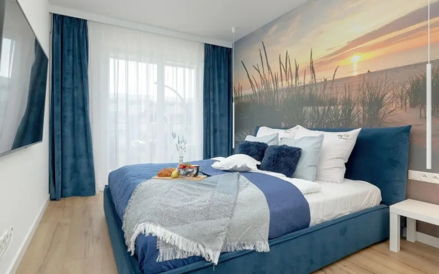 Apartment Overlooking the River, Pool, Dziwnow