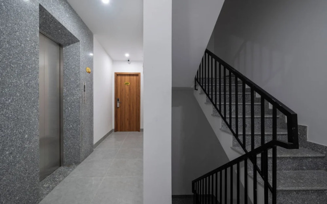 Saluton House