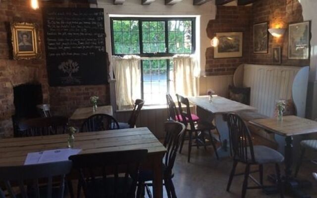The Old Vine Inn