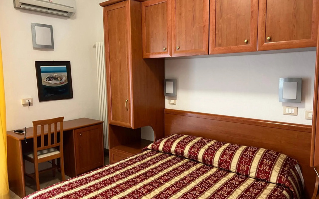 Hotel Bristol
