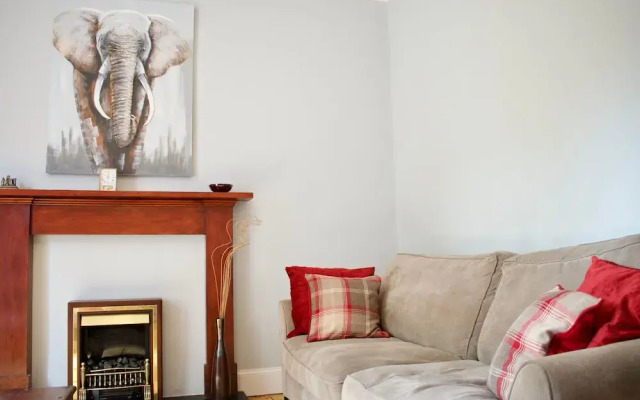 Welcoming 2 Bedroom Flat Near Fountainbridge