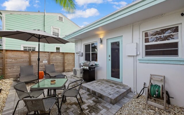 Modern Downtown Bungalow