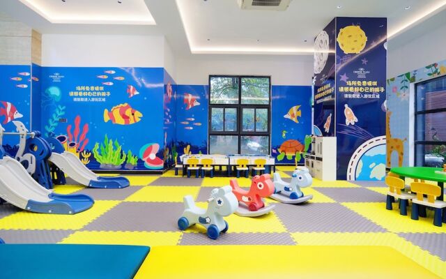 Crowne Plaza Dujiangyan by IHG