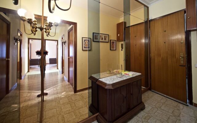 Parallel Apartment