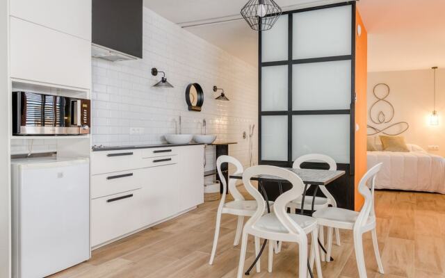 Quaint Vacation Apartment with Hot Tub & Hammam