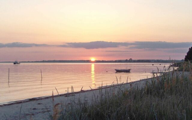 Seaside Holiday Home For 4 In Askeby