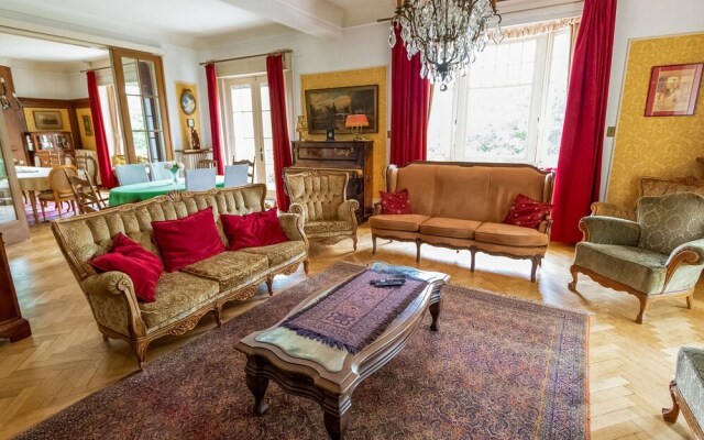 Marvellous Holiday Home in Ronse with Terrace